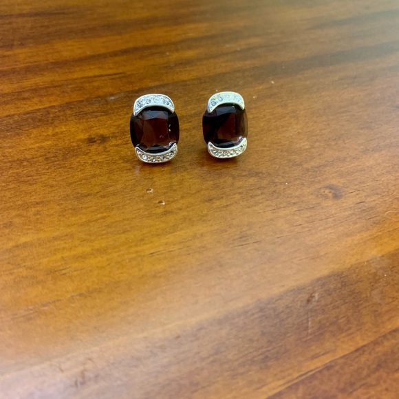 Vintage Monet faux garnet and diamond stud earrings - Picture 3 of 9